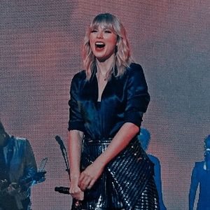 Meet your Posher, Liza